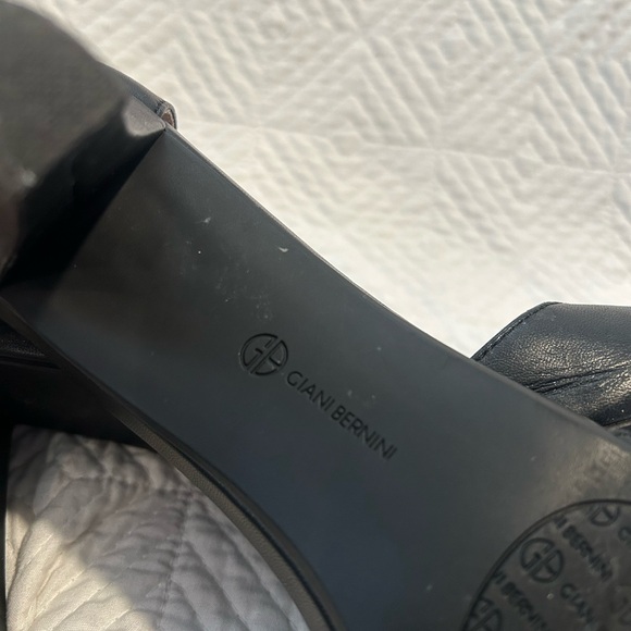 Giani Bernini Memory Foam Peep Toe T Strap Pumps Black Size 11 - Picture 8 of 12